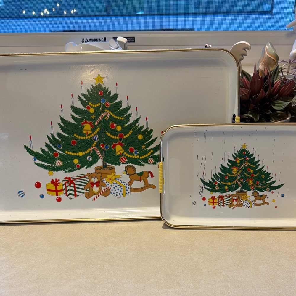 Vintage Himark MCM lacquered plastic Christmas Tree Serving Trays set of 2